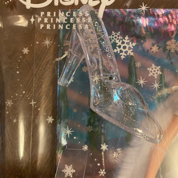 Disney Holiday Princess Cinderella doll 2004 special edition Mattel #G7982 - Picture 3 of 4